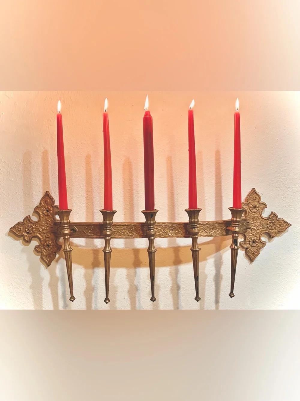 Vintage- Syroco-🖤 Mid Century Modern 5-Arm Gothic Revival Wall Sconce Candelabra